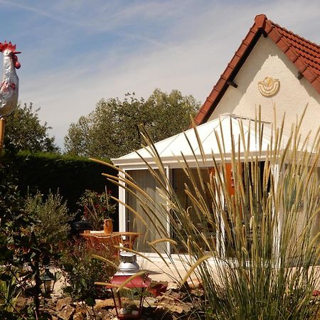 Chez Marie Bed and Breakfast Cercy-la-Tour Exteriör bild